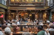 传统大酒楼如何破局？老味道新营销，让百年老店焕发新生机